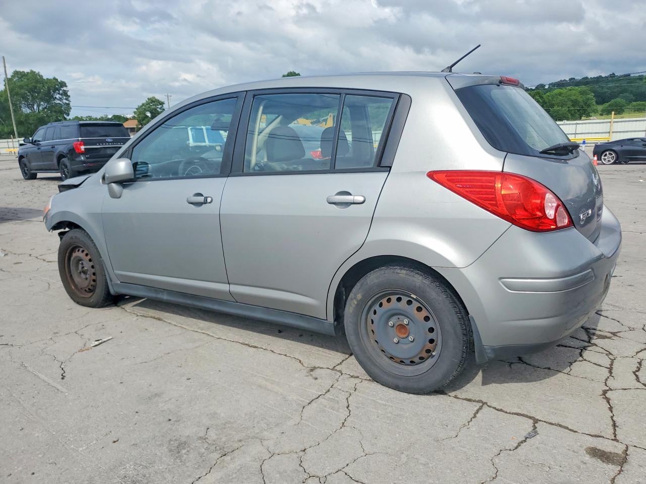 Nissan Versa 1.8 S