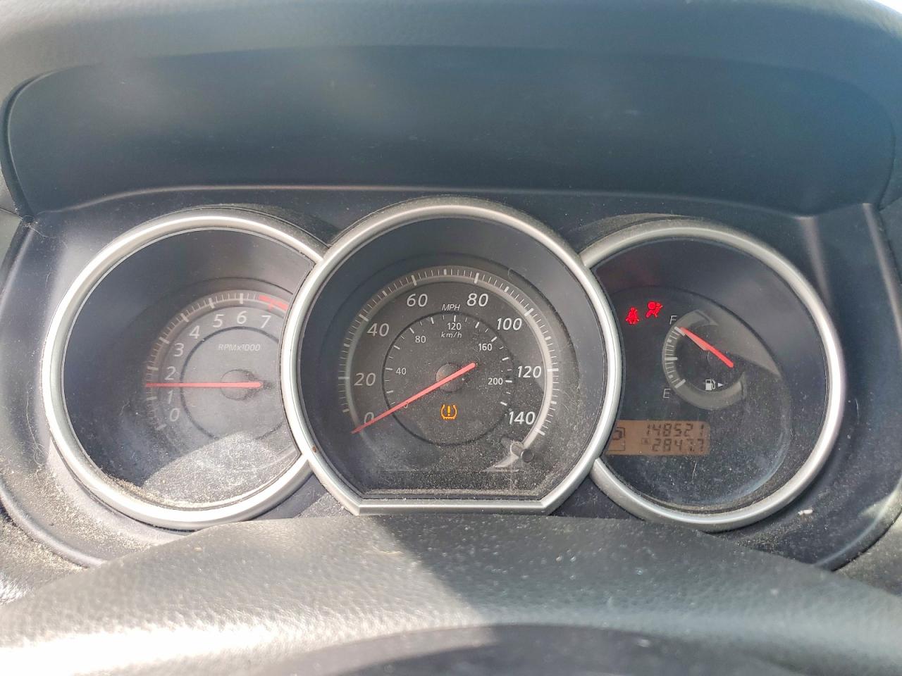 Nissan Versa 1.8 S