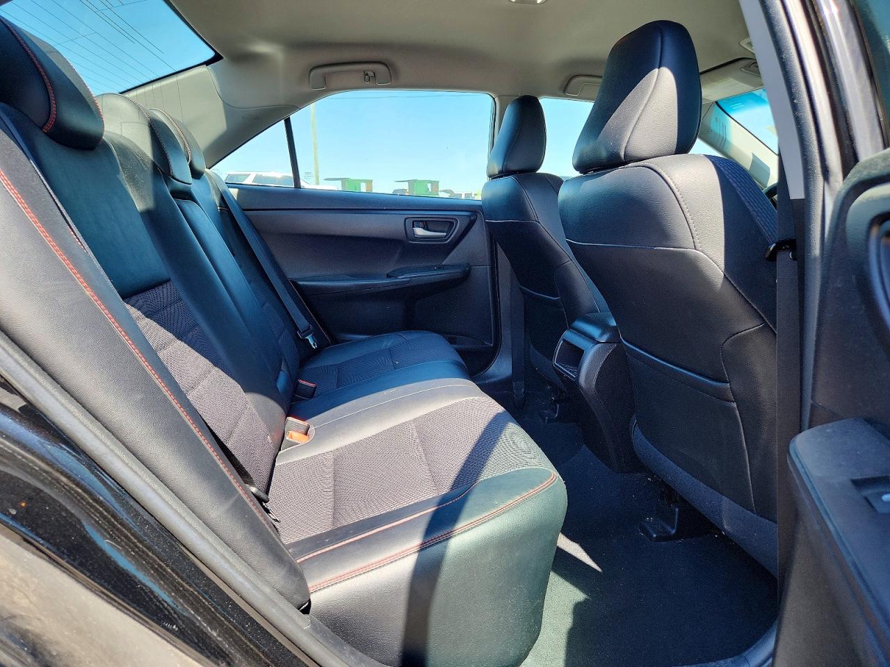 Toyota Camry Se