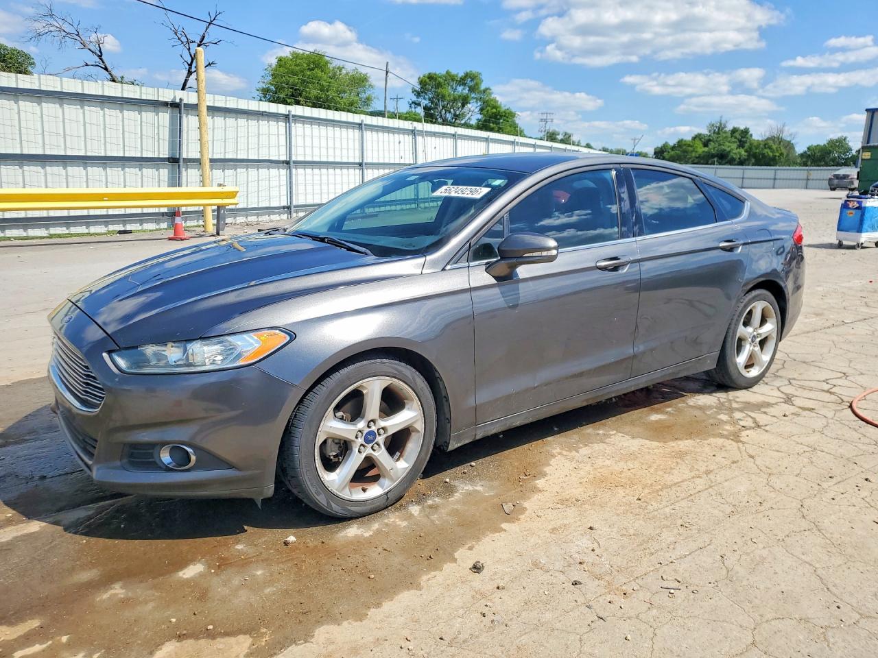 Salvage Ford Fusion Image