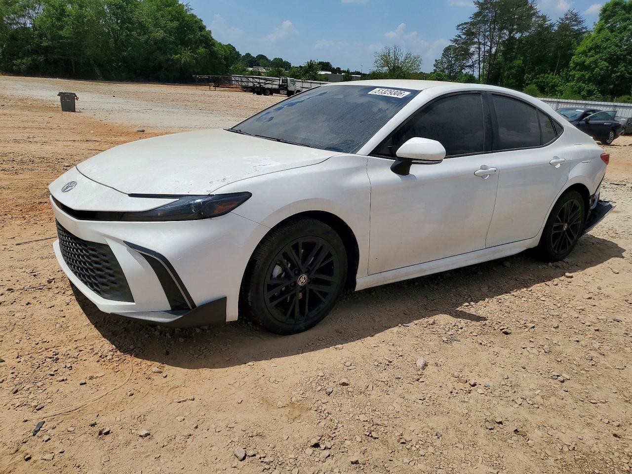 Salvage Toyota Camry Image
