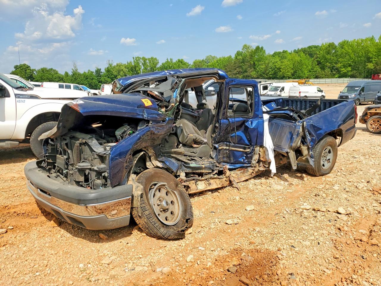 Salvage Chevrolet Silverado Image