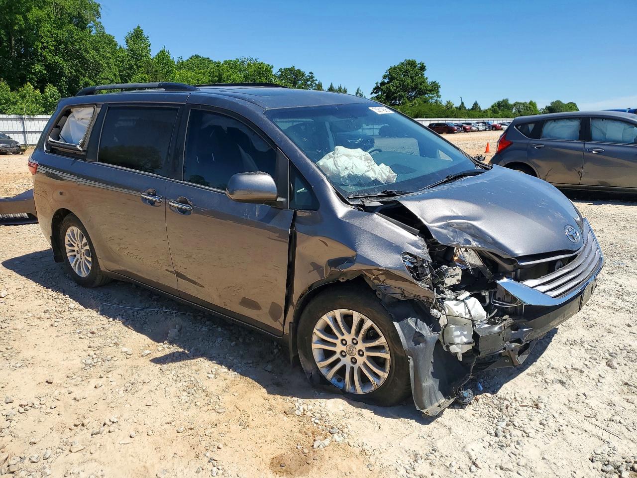 Toyota Sienna Xle Premium 8-passenger