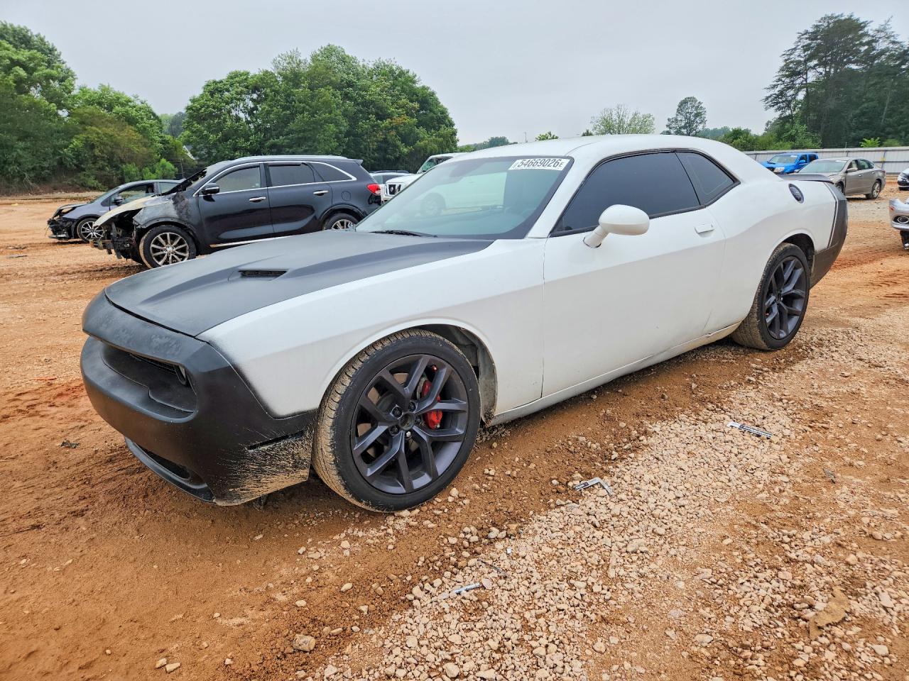 Salvage Dodge Challenger Image