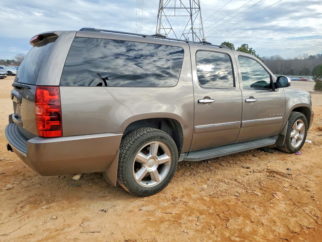 Chevrolet Suburban K1500 Ltz