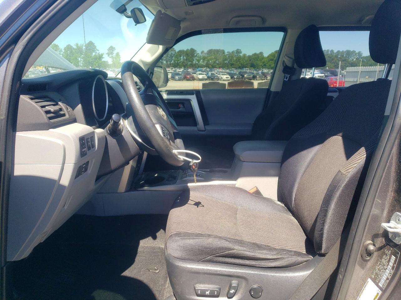 Toyota 4Runner Sr5