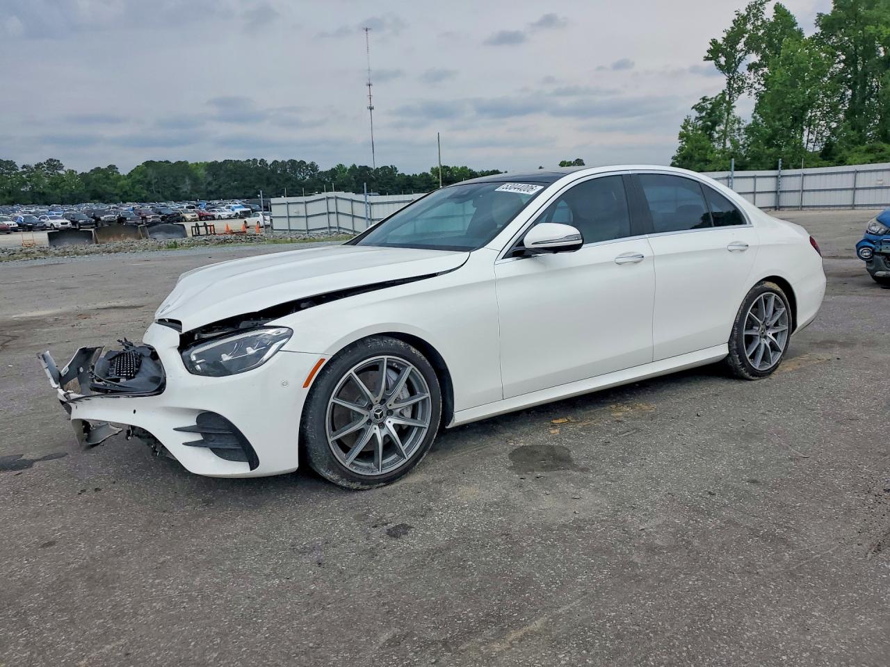 Salvage Mercedes-Benz E-Class Image