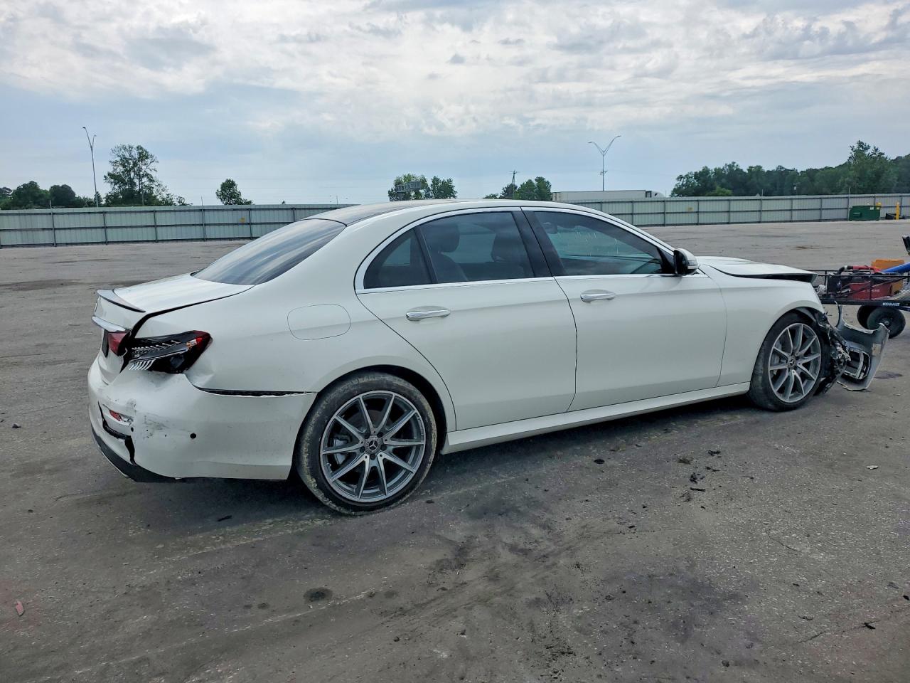 Mercedes-Benz E-Class 350