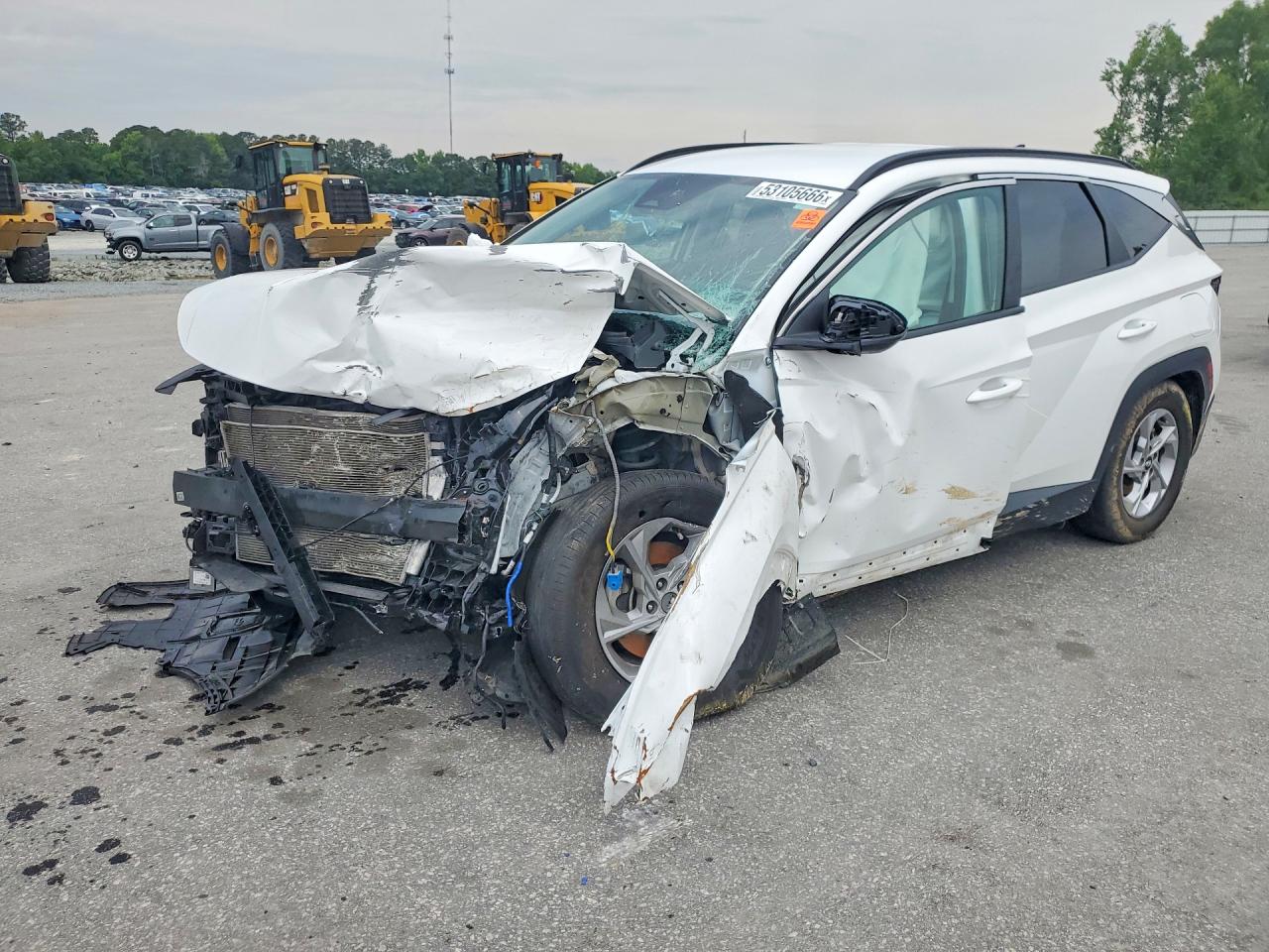 Salvage Hyundai TUCSON Image