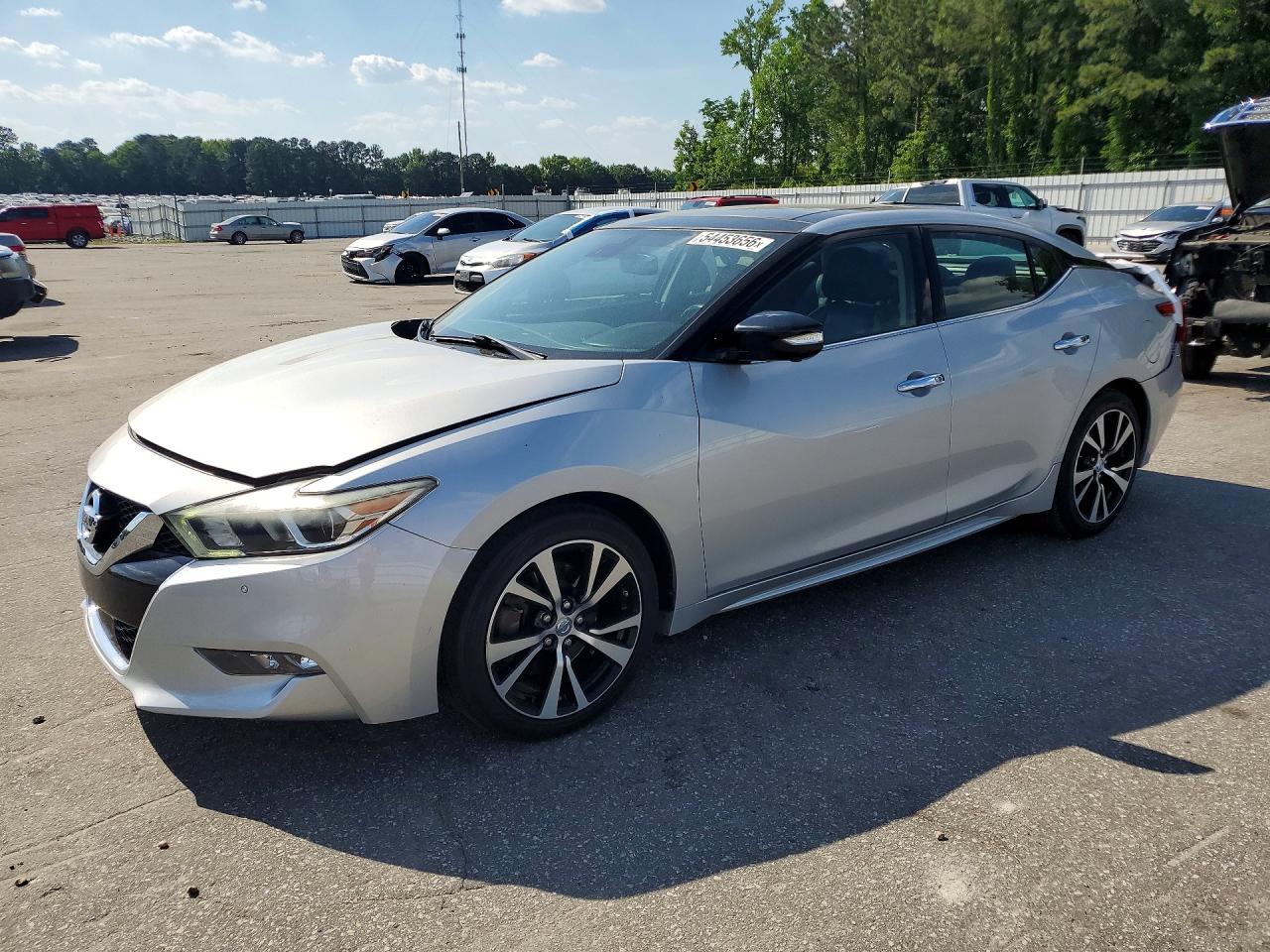 Salvage Nissan Maxima Image