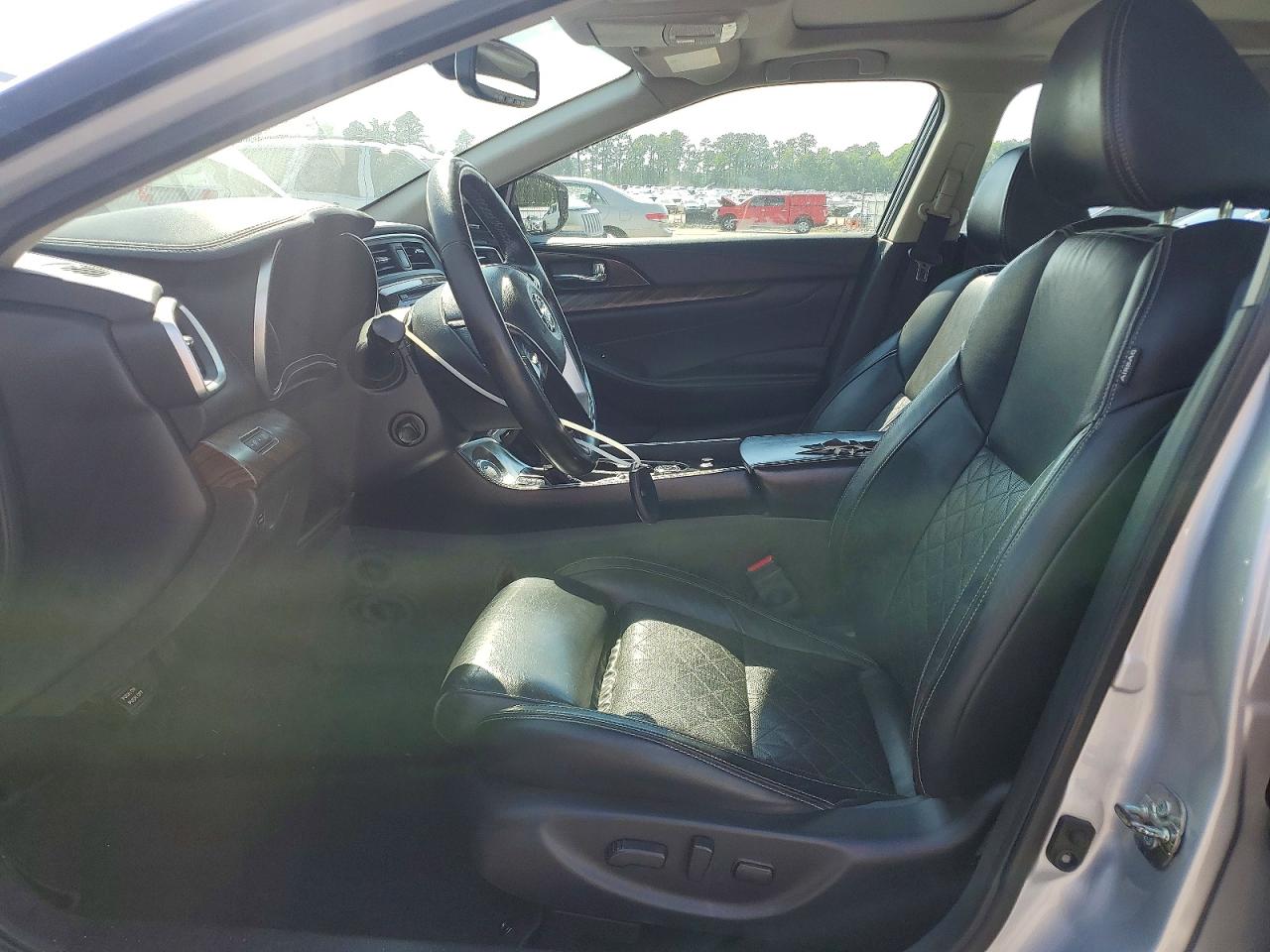 Nissan Maxima Platinum