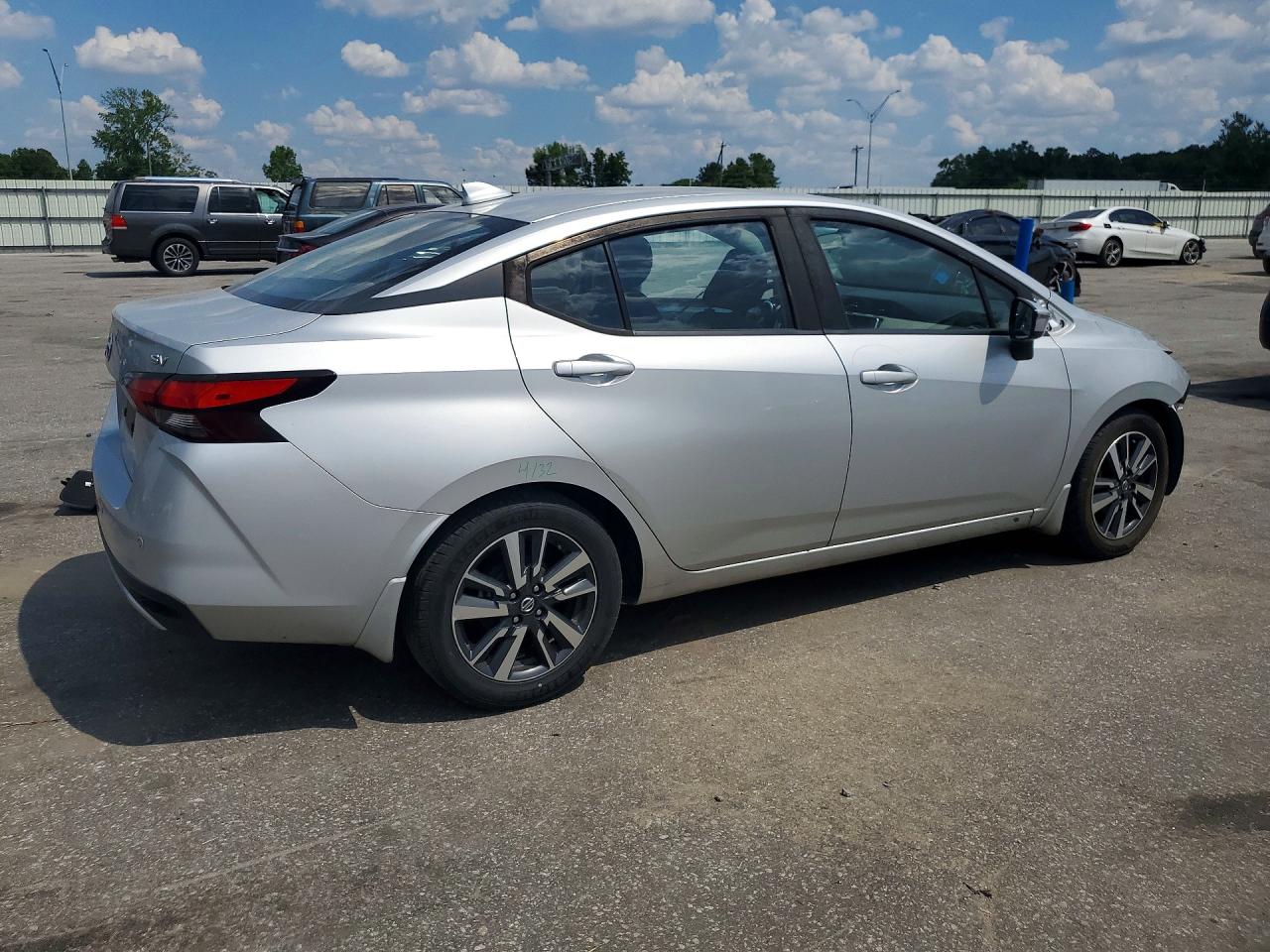 Nissan Versa Sv