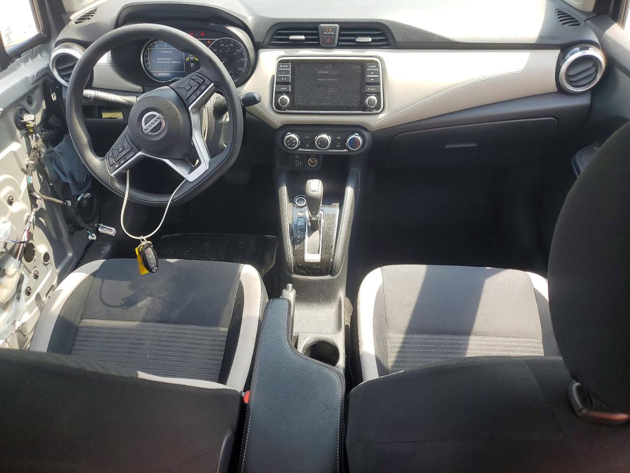 Nissan Versa Sv