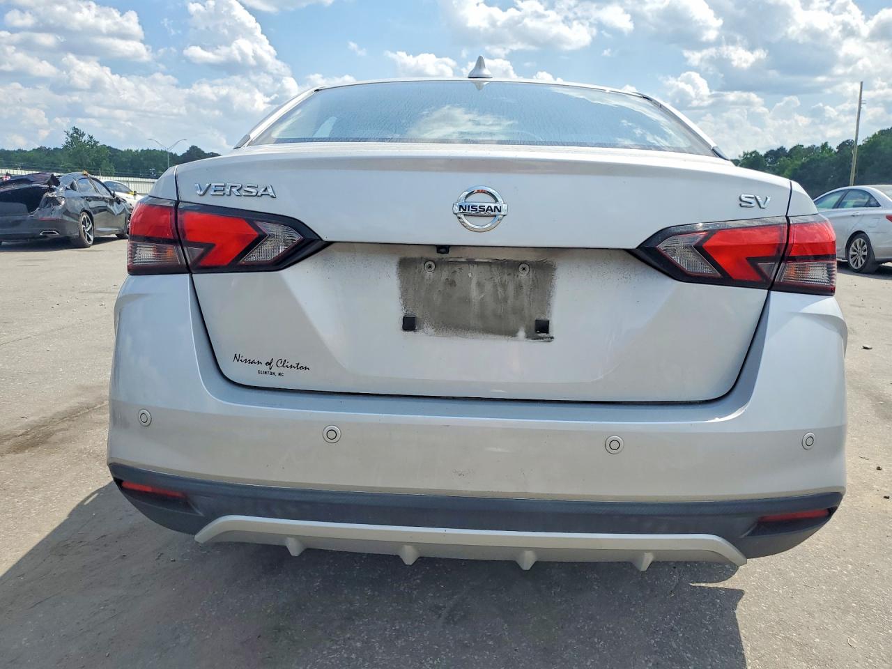 Nissan Versa Sv