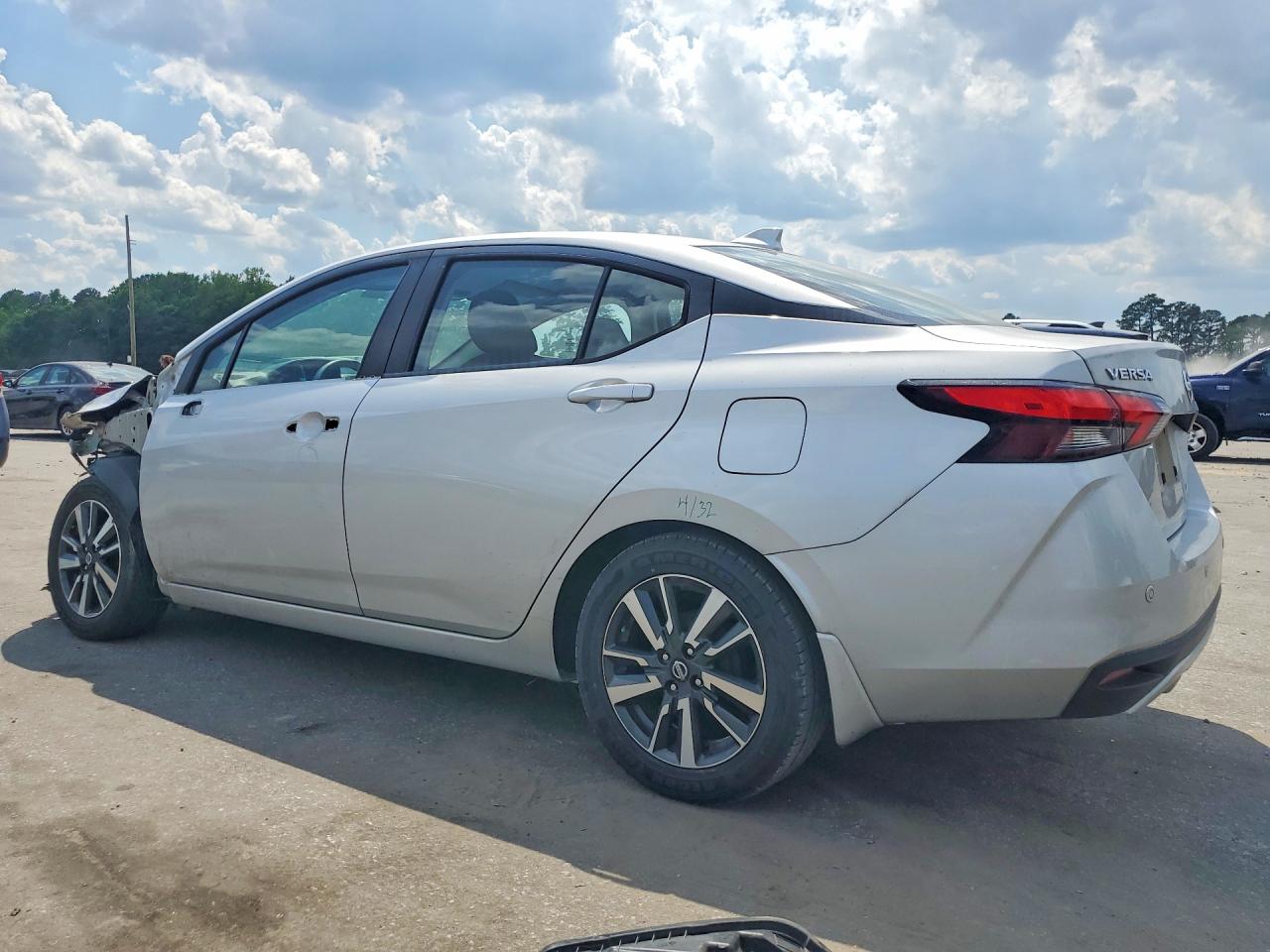 Nissan Versa Sv