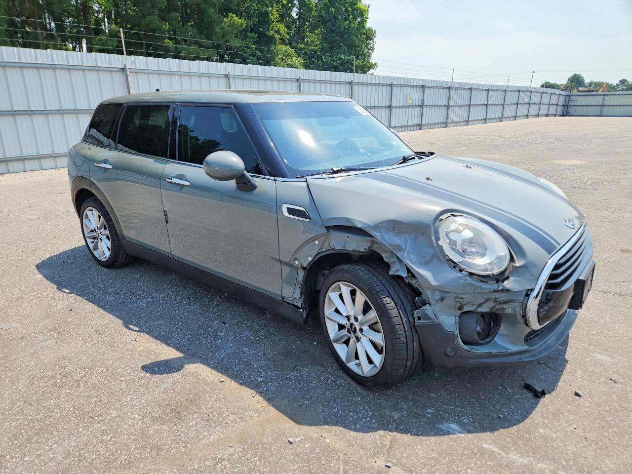 MINI Cooper Clubman