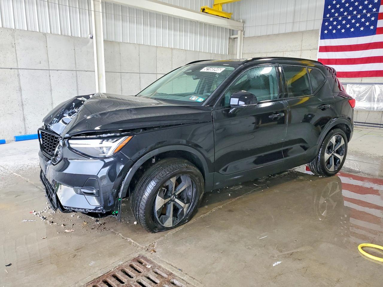 Salvage Volvo XC40 Image