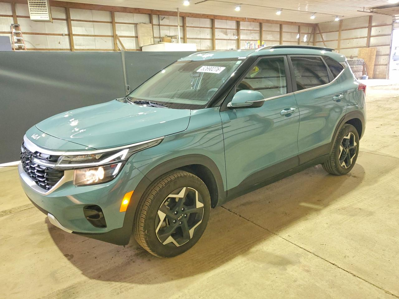 Salvage Kia Seltos Image