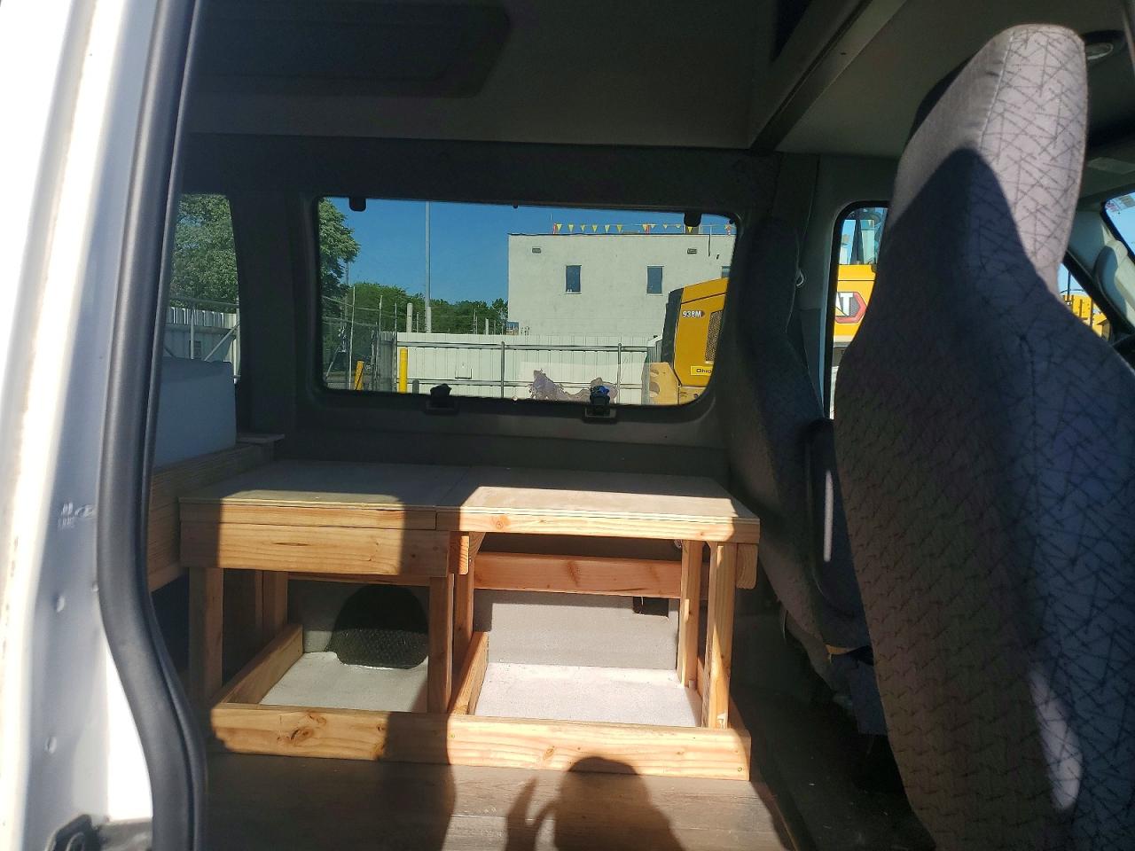 Ford Econoline E250 Van