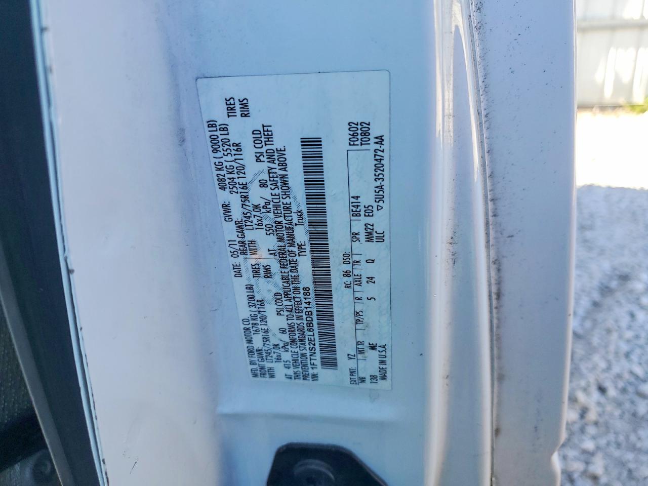 Ford Econoline E250 Van