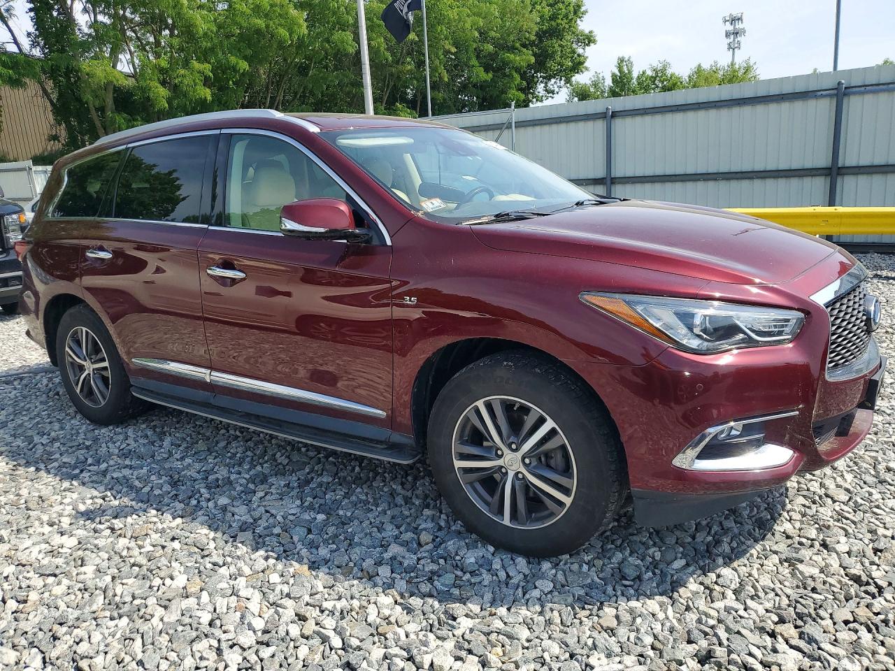 INFINITI Qx Luxe