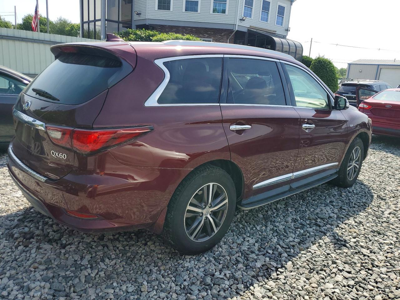 INFINITI Qx Luxe