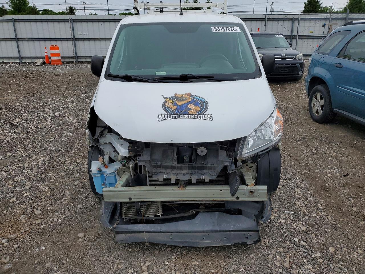 Nissan Nv