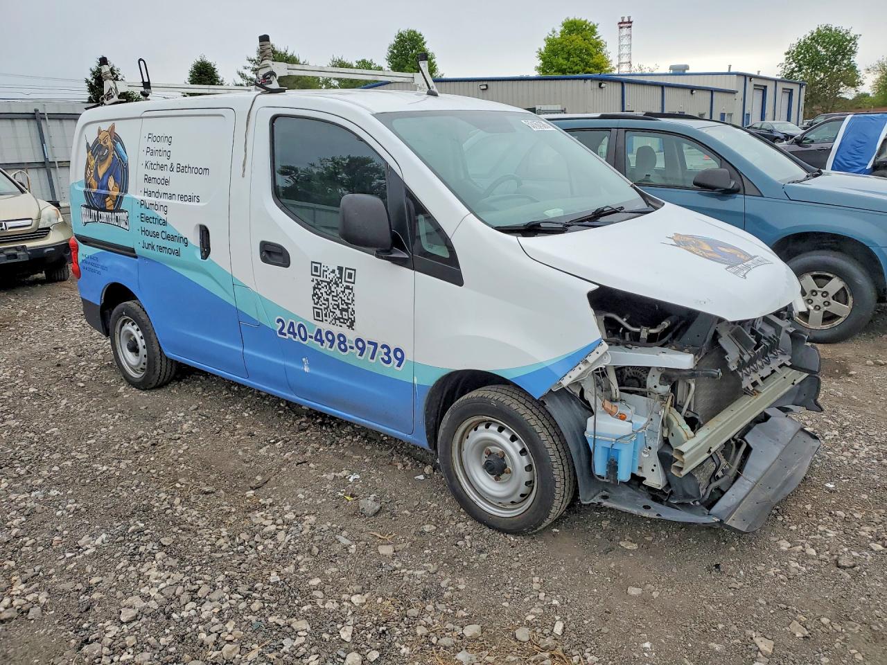 Nissan Nv