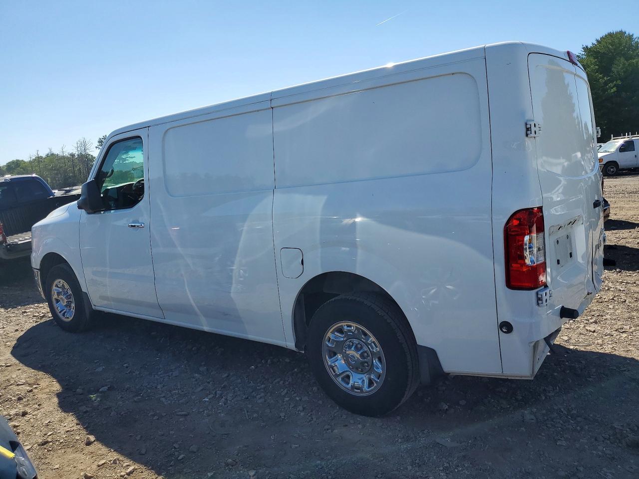 Nissan Nv