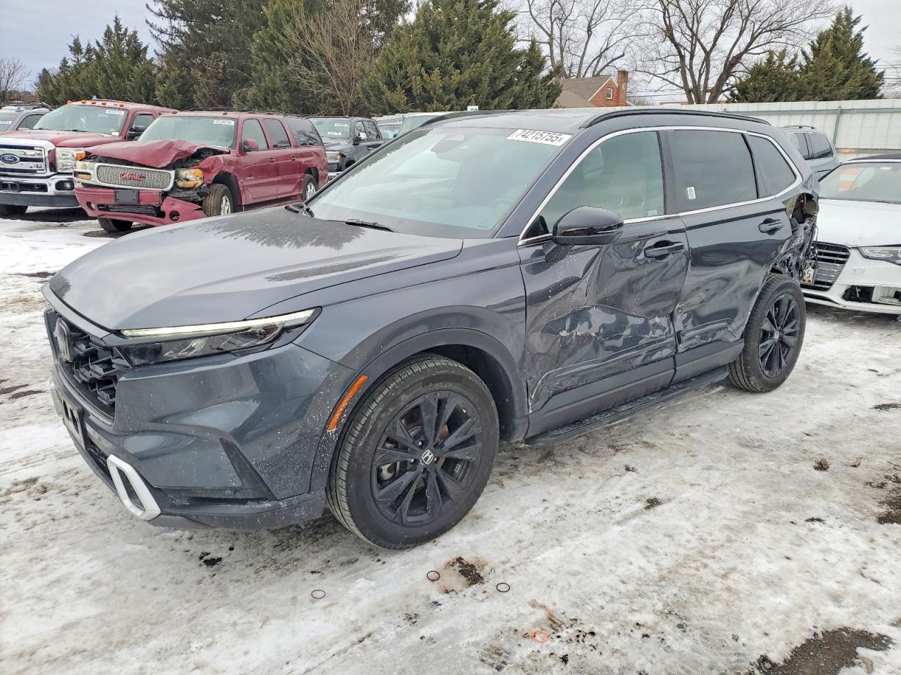 Salvage Honda Crv Image