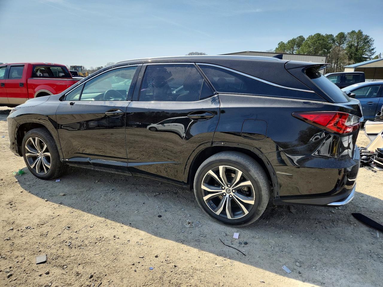 Lexus RX Base