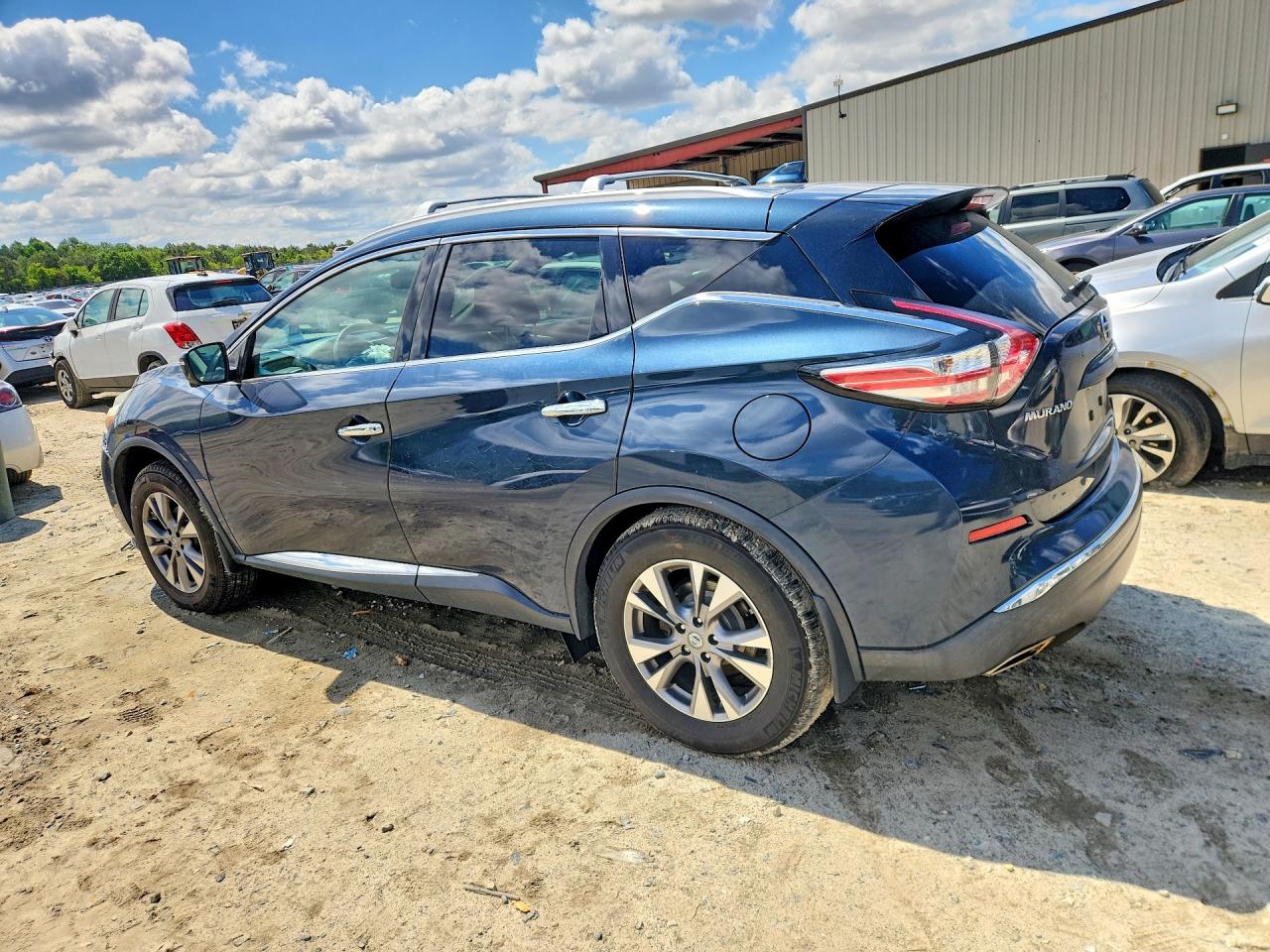 Nissan Murano S