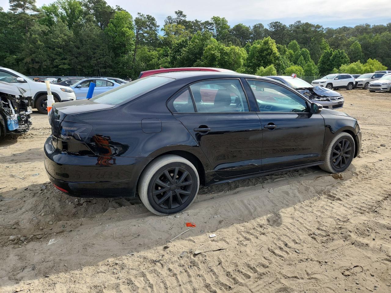 Volkswagen Jetta Base