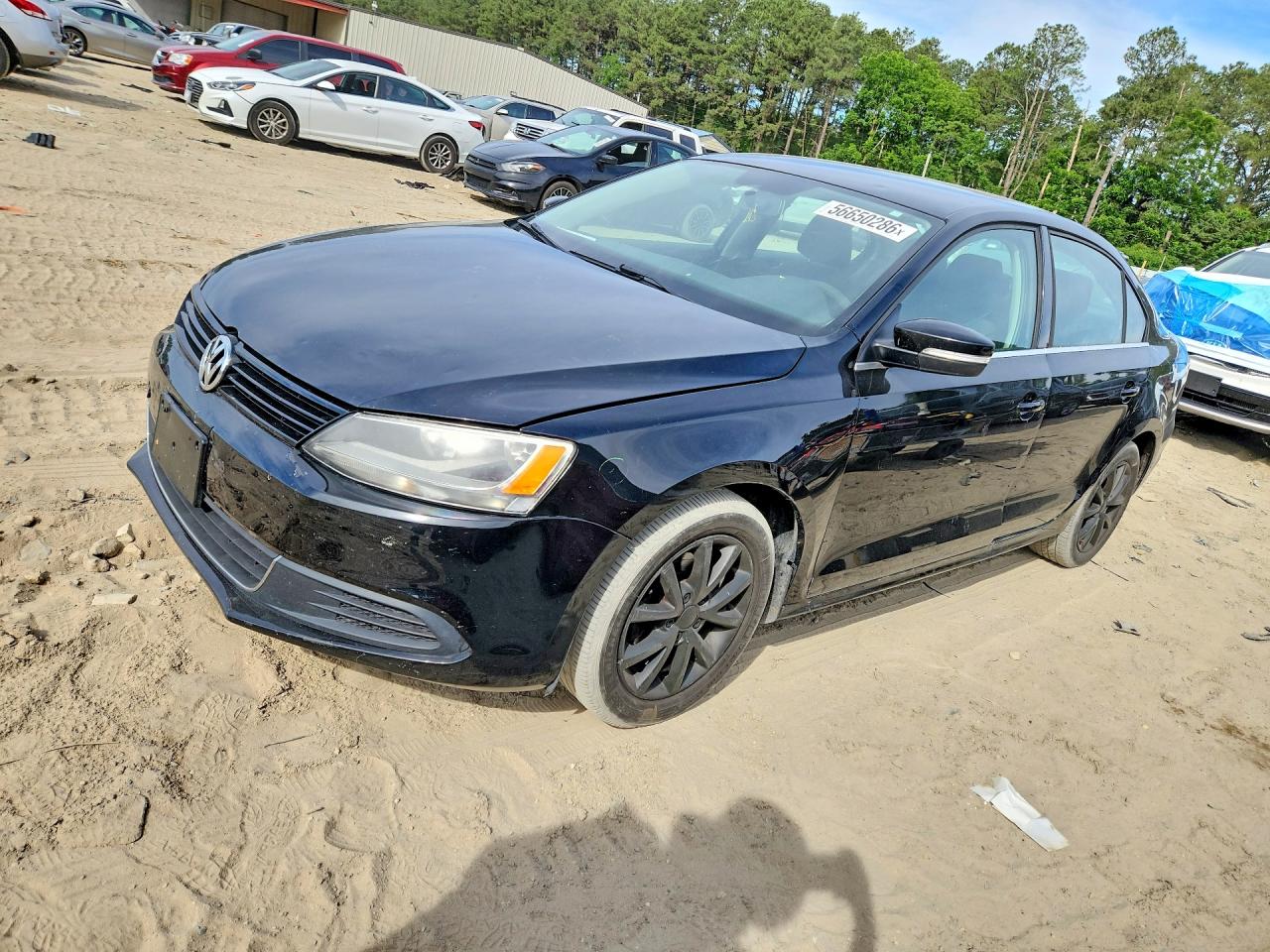 Salvage Volkswagen Jetta Image