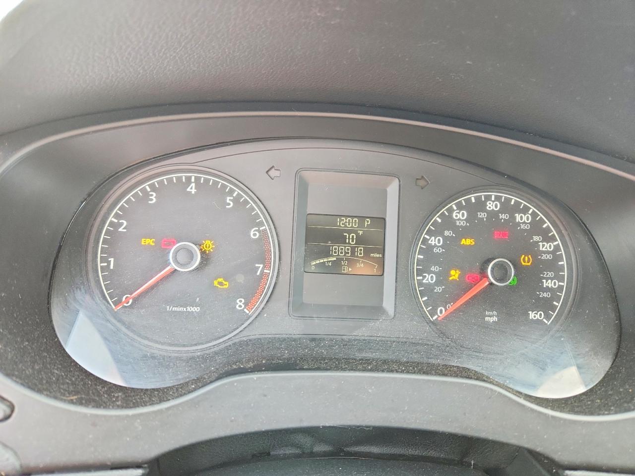 Volkswagen Jetta Base