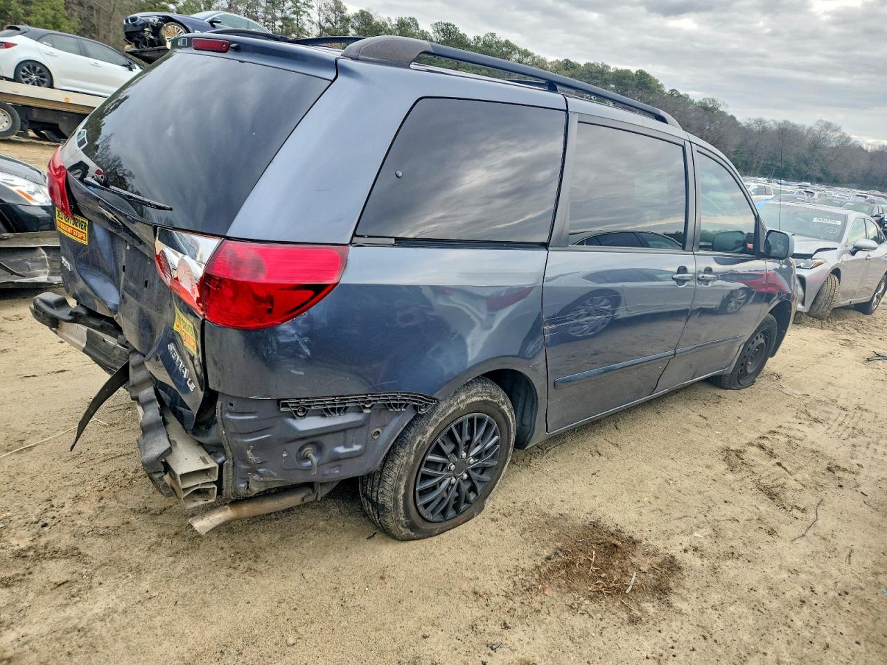 Toyota Sienna Ce