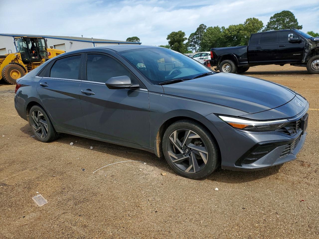 Hyundai ELANTRA Sel