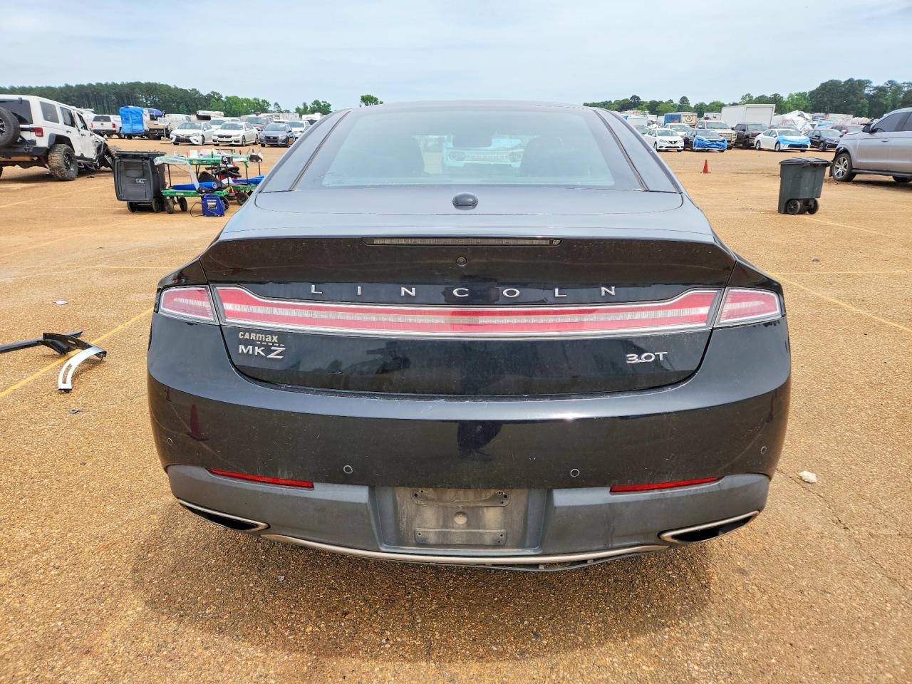 Lincoln MKZ Reserve