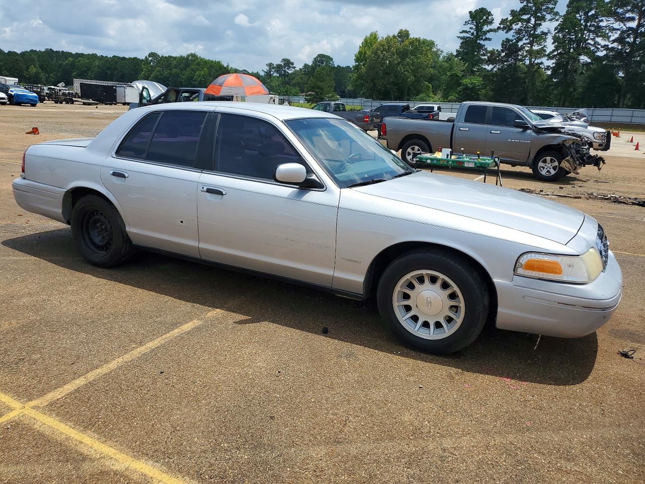 Ford Crown Vic Lx