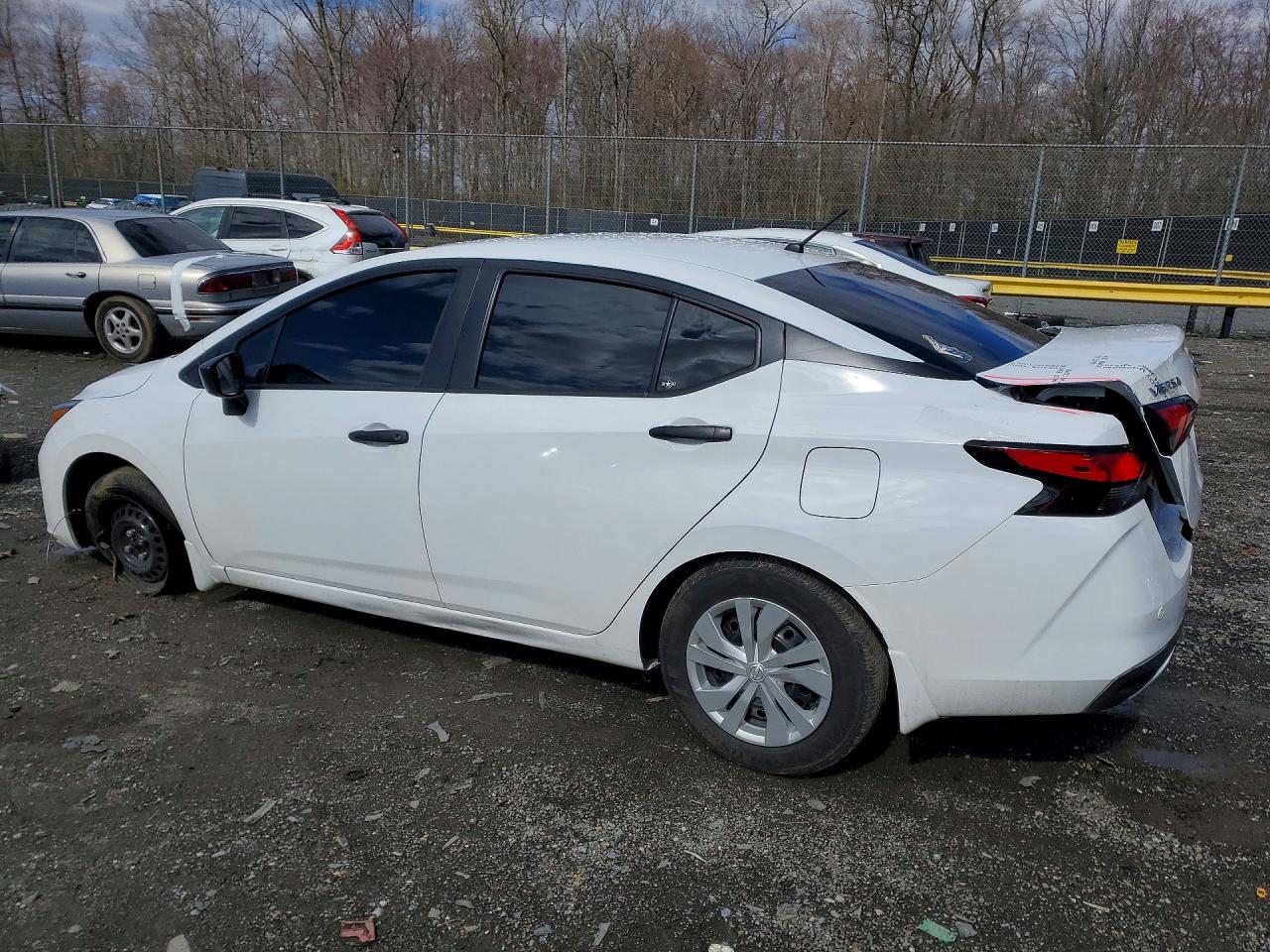 Nissan Versa S