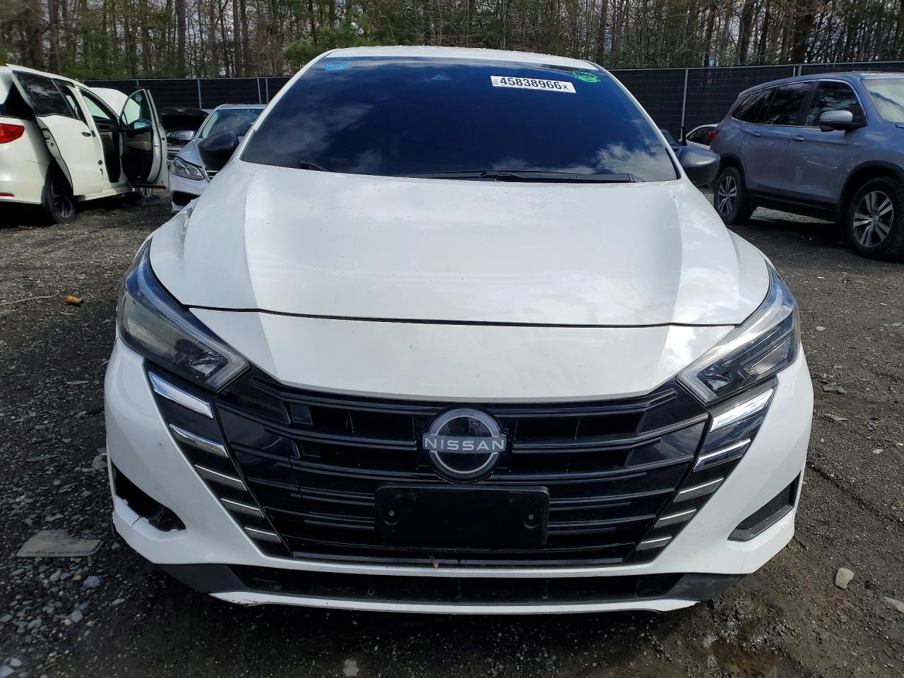 Nissan Versa S