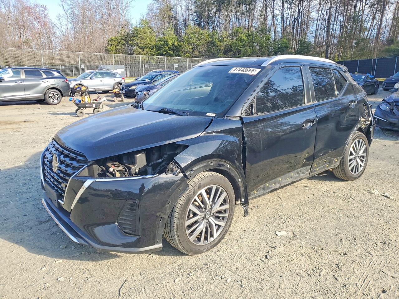 Salvage Nissan Kicks Image