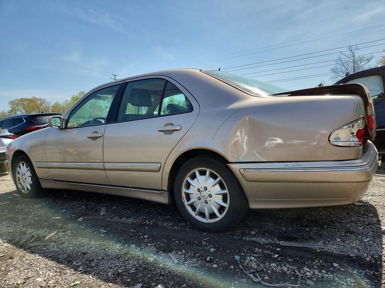 Mercedes-Benz E-Class 320