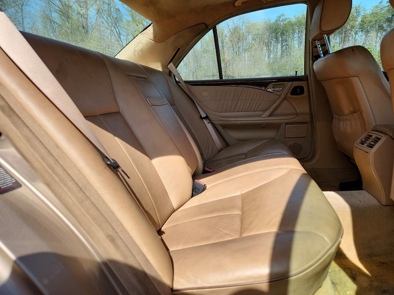 Mercedes-Benz E-Class 320