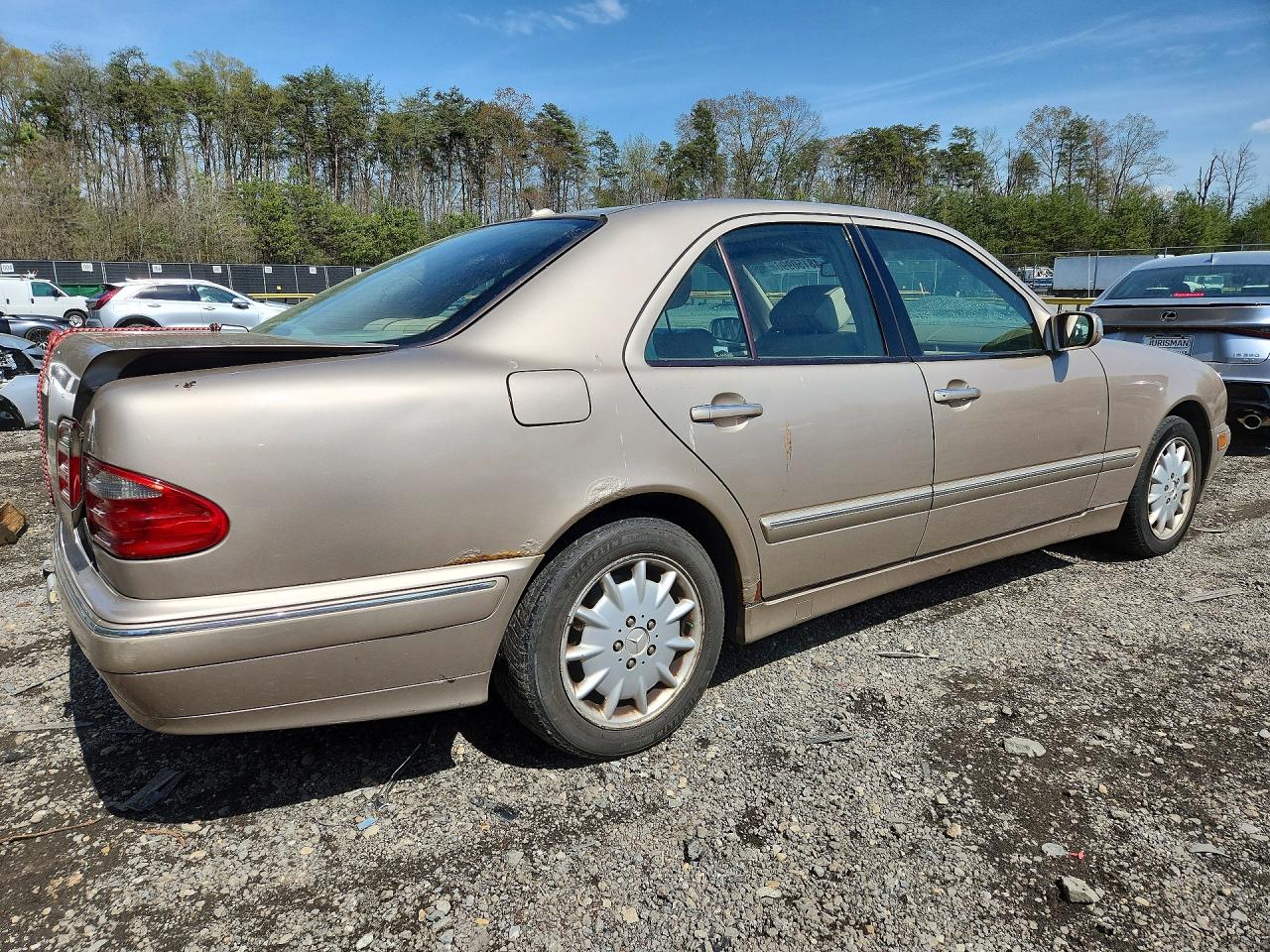 Mercedes-Benz E-Class 320