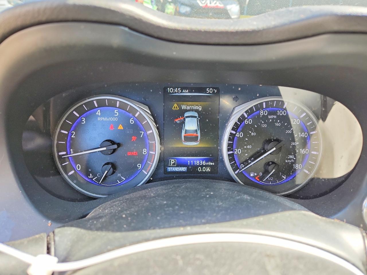 INFINITI Q50 Premium