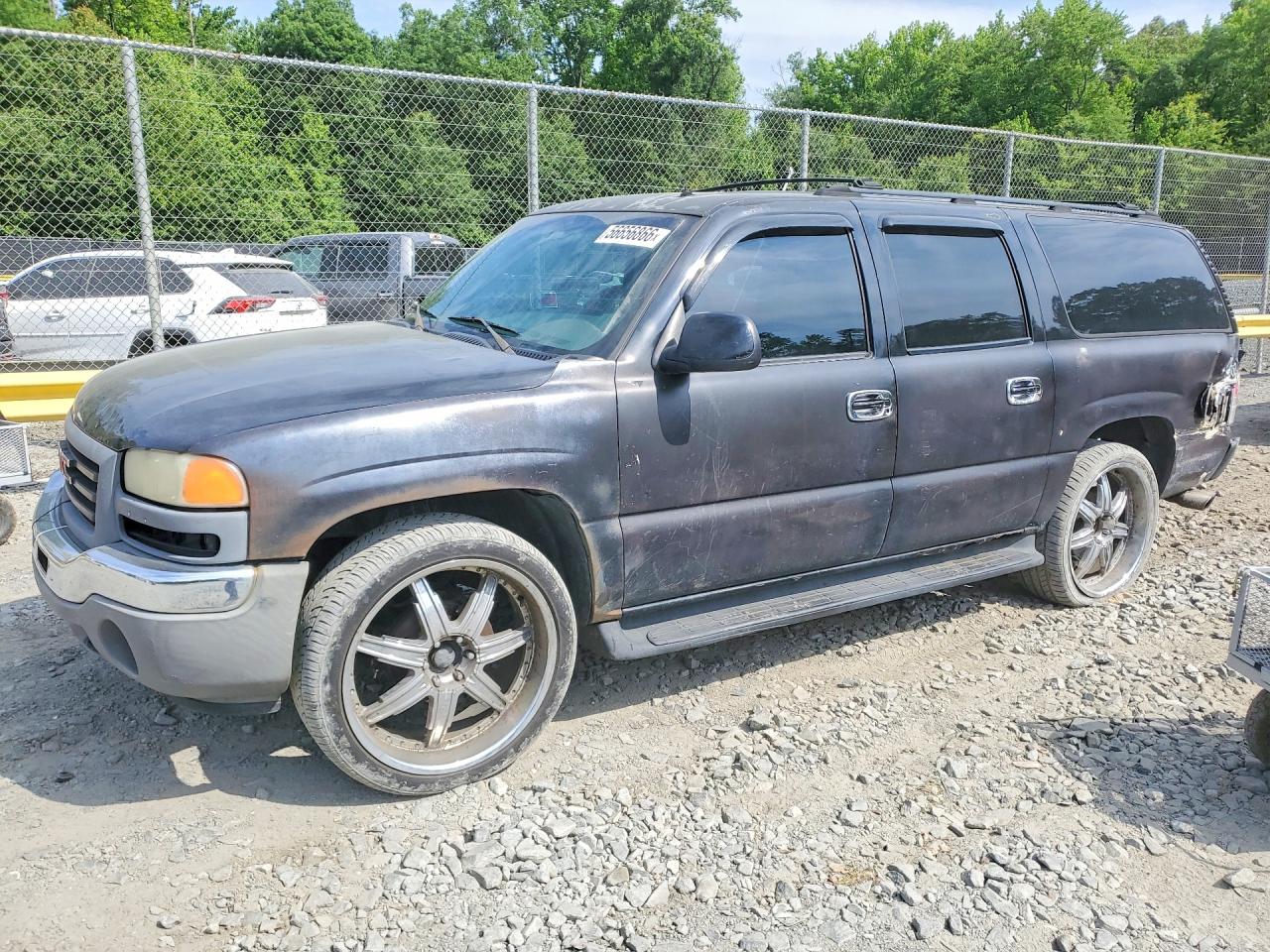 Salvage GMC Yukon Image