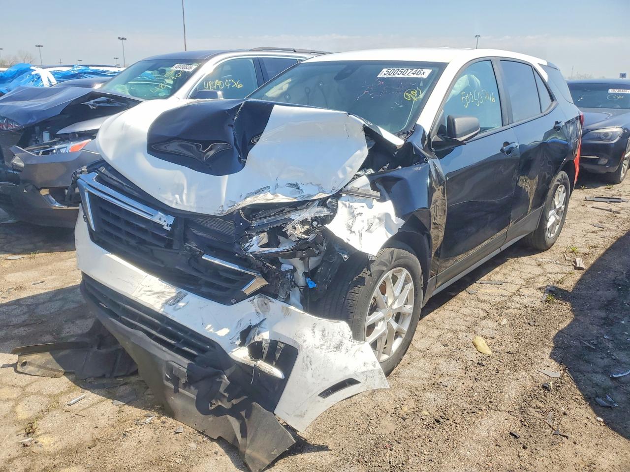 Salvage Chevrolet Equinox Image