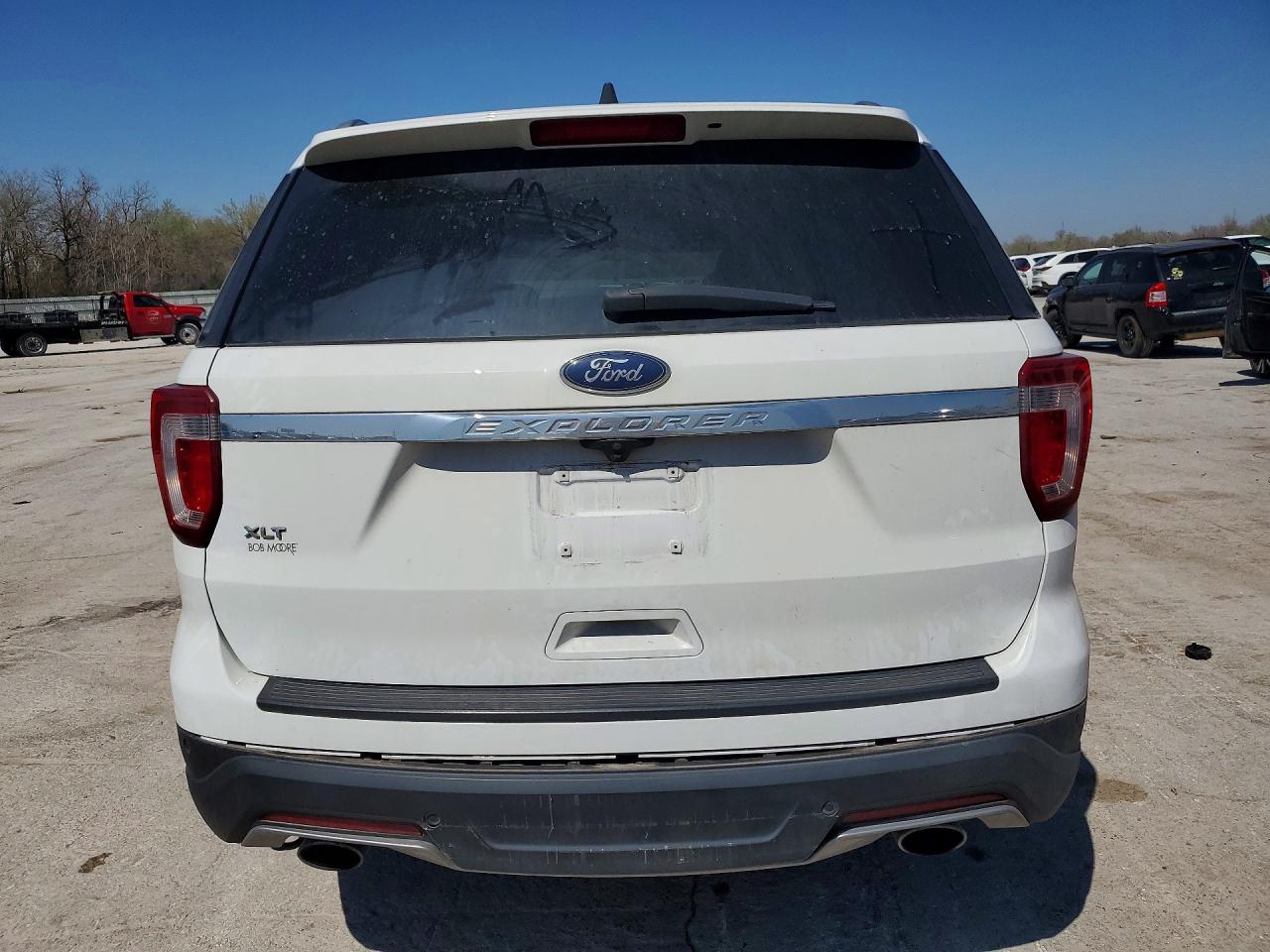 Ford Explorer Xlt
