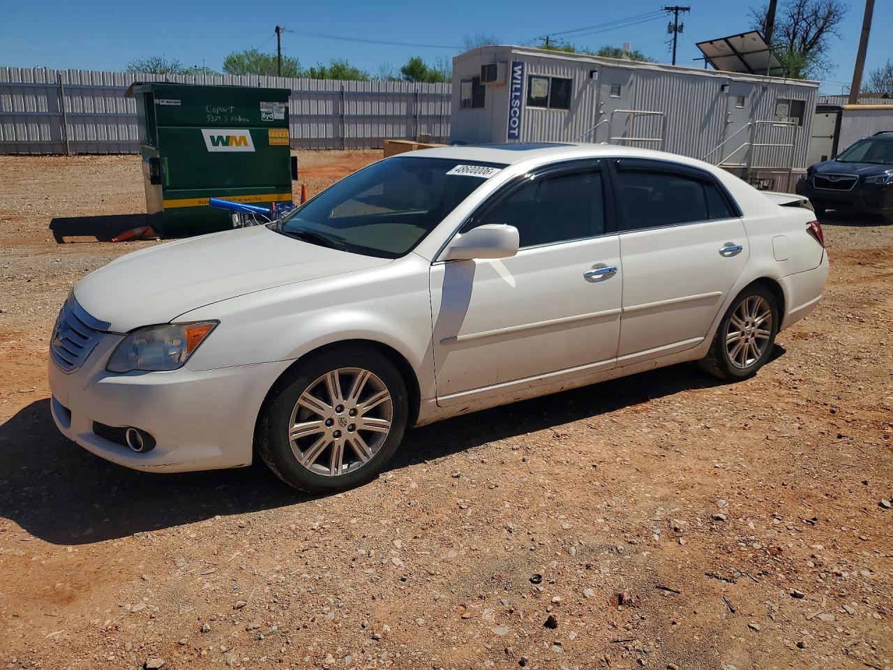 Salvage Toyota Avalon Image